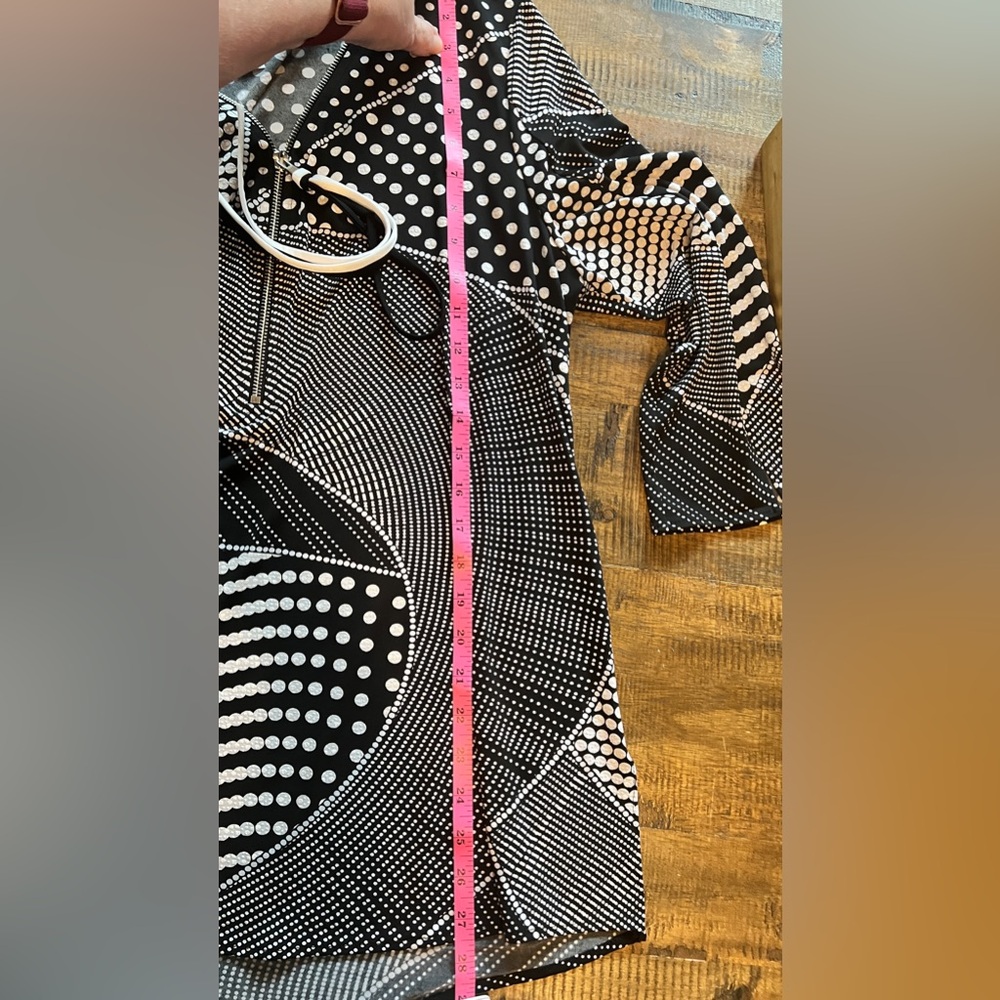 Joseph Ribkoff Blouse Size 12 - Picture 6 of 6